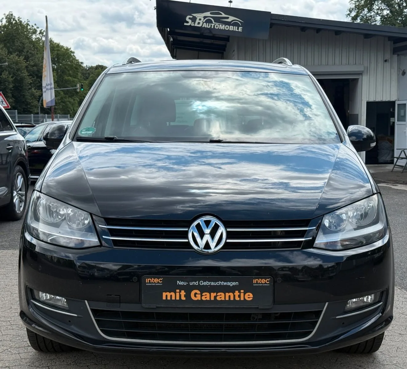 Volkswagen Sharan Highline BMT*DSG*7 SITZER*AHK*PDC*STANDHE