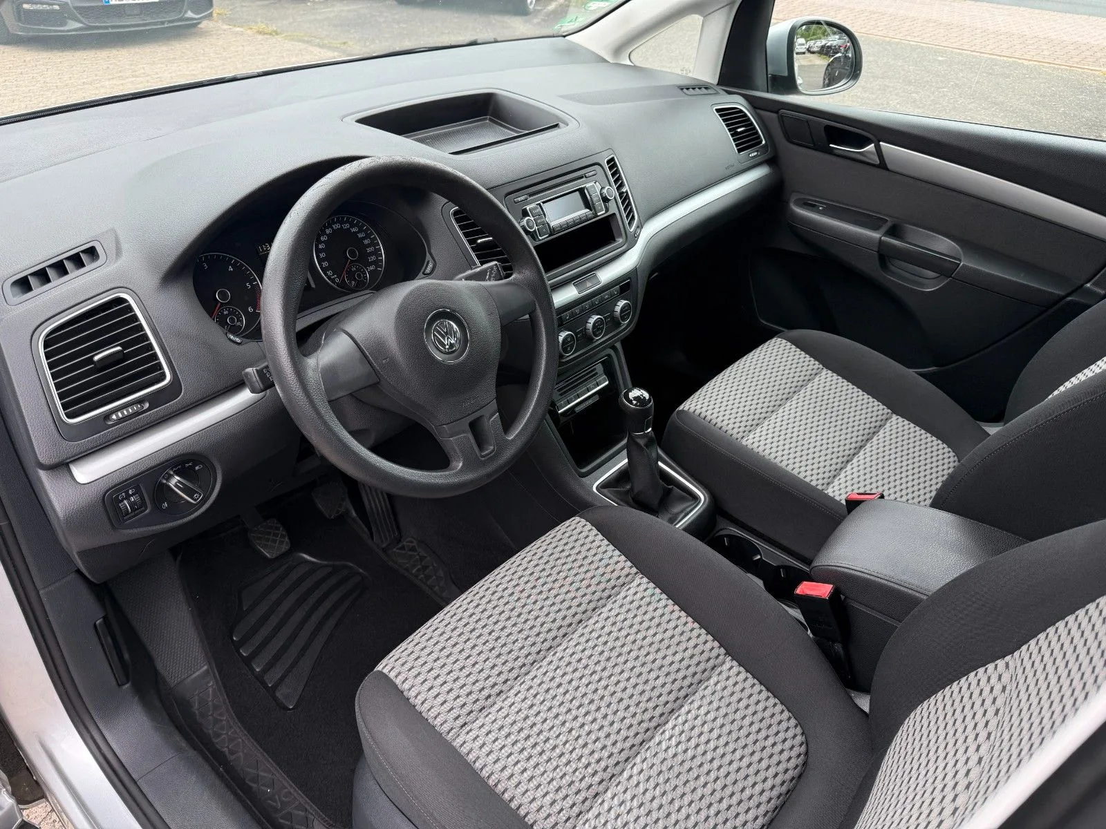 Volkswagen Sharan 2.0 TDI BMT*7 SITZER*SHZ*ZAHNRIEMEN NE*