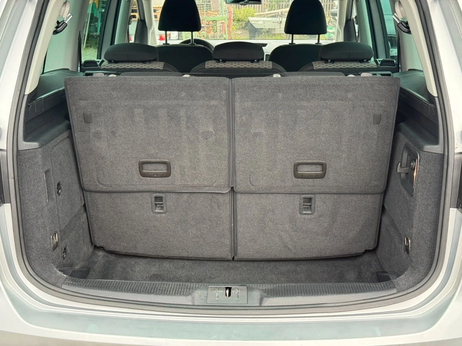 Volkswagen Sharan 2.0 TDI BMT*7 SITZER*SHZ*ZAHNRIEMEN NE*