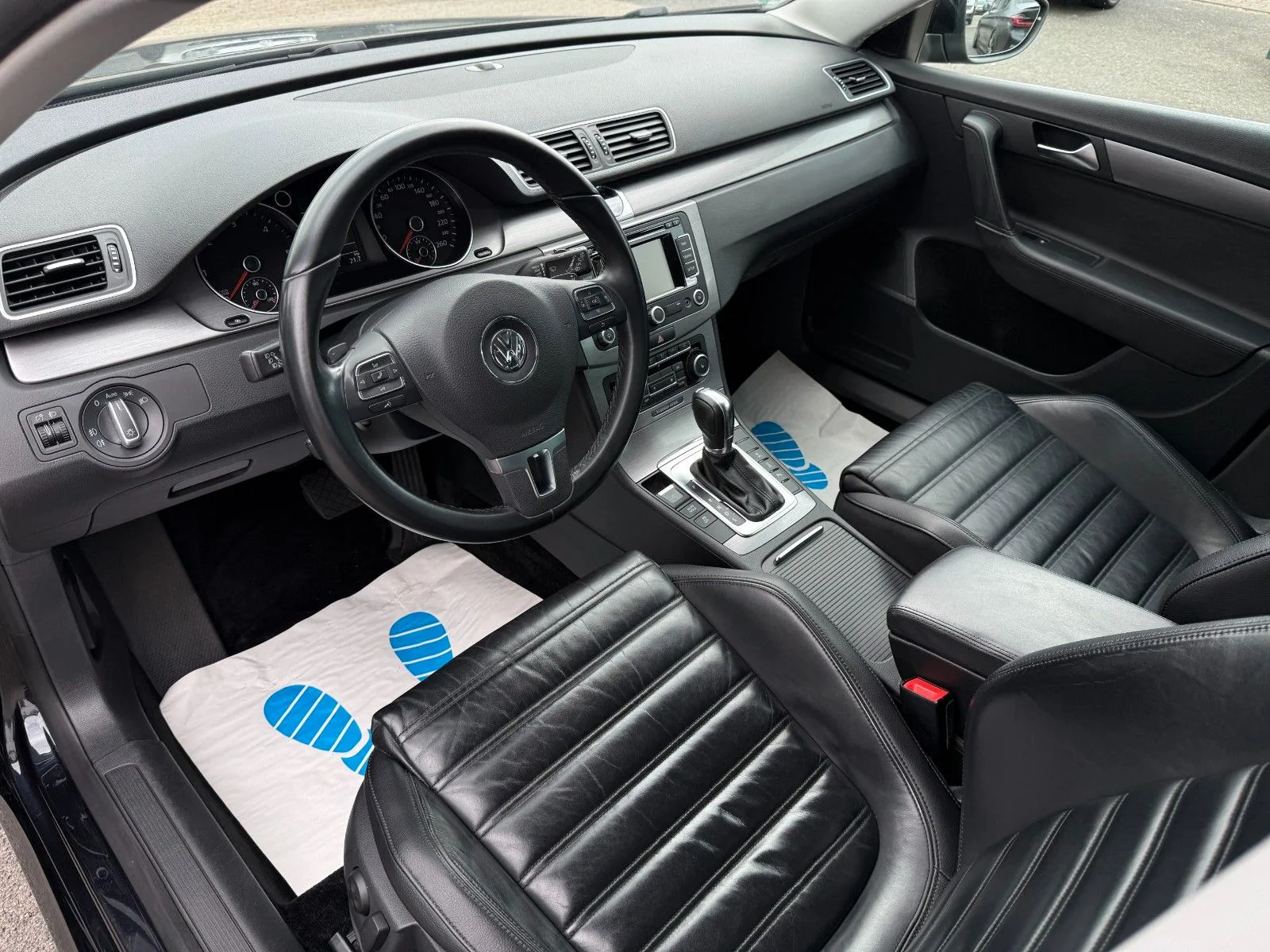 Volkswagen Passat Variant Comfortline BlueMo*DSG*AHK*TEMP*