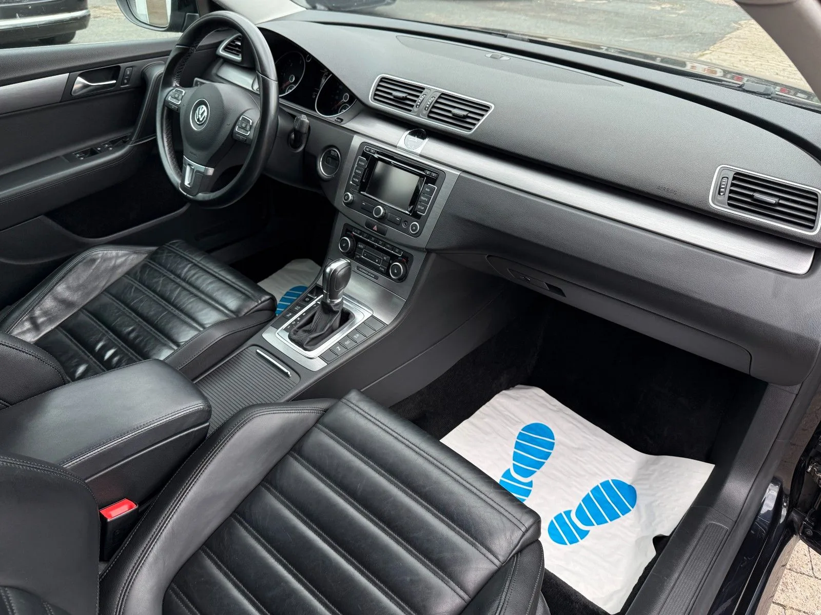 Volkswagen Passat Variant Comfortline BlueMo*DSG*AHK*TEMP*
