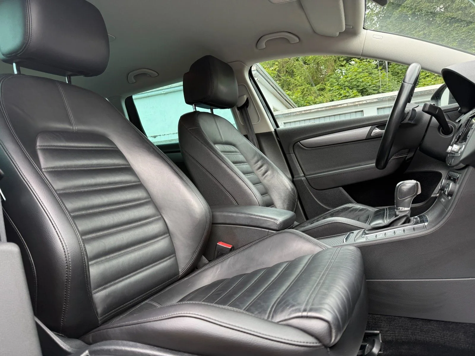 Volkswagen Passat Variant Comfortline BlueMo*DSG*AHK*TEMP*