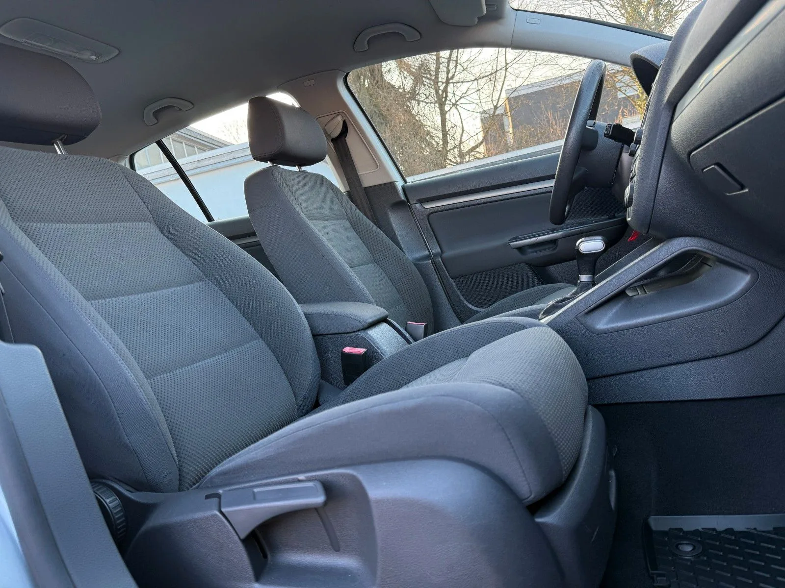 Volkswagen Golf V Lim. Comfortline*AUTOMATIK*KLIMA*TÜV
